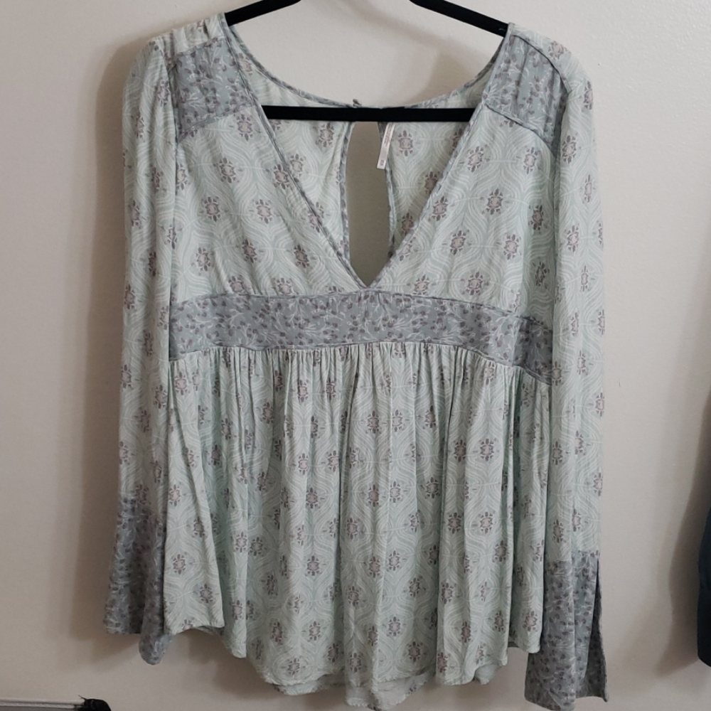 Excellent condition Free People top XS